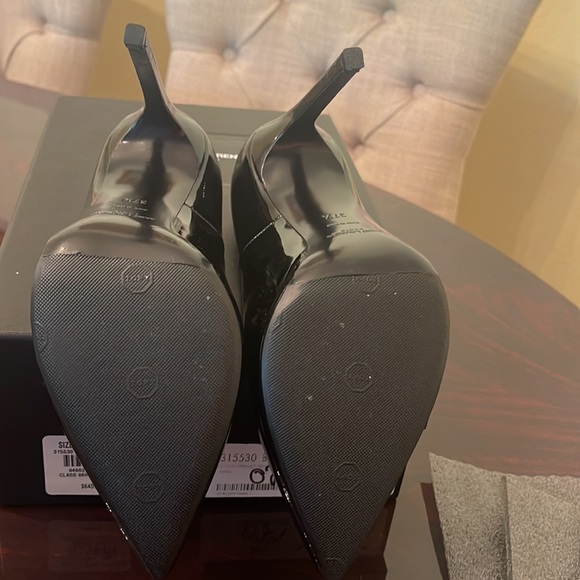 Saint Laurent black high heel pumps in size 7.5 excellent condition - Picture 6 of 6